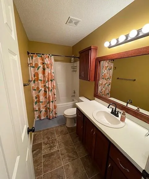 12155 Hupp St NE — Photo 6