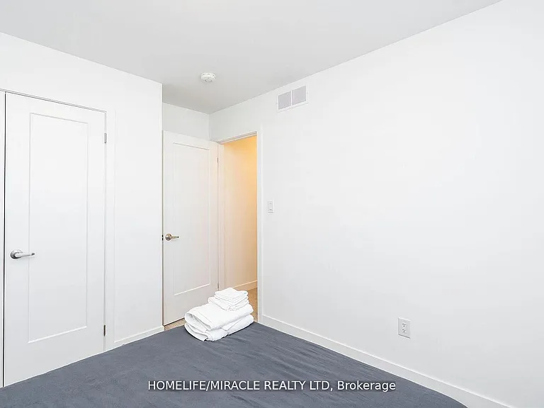 4263 4th Ave #825 — Photo 23