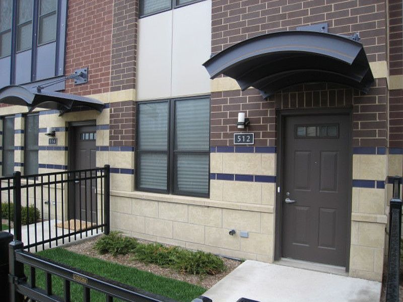 1st image of 512 W Elm St