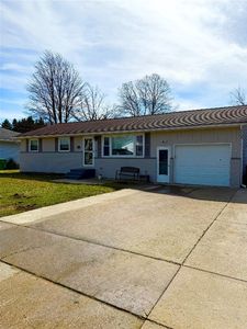 39 Dewey Dr, Girard, PA, 16417