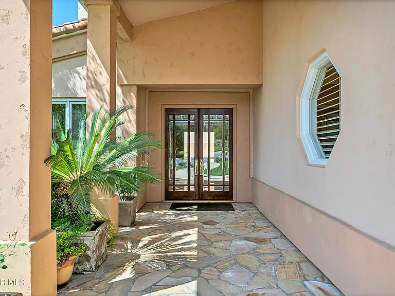 1687 Castlebridge Ct — Photo 62