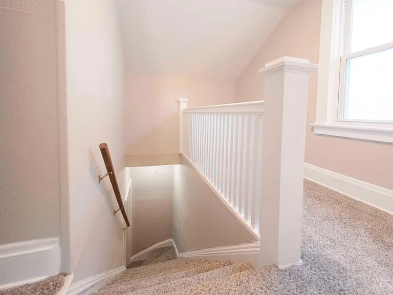 1217 Purcell Ave — Photo 13