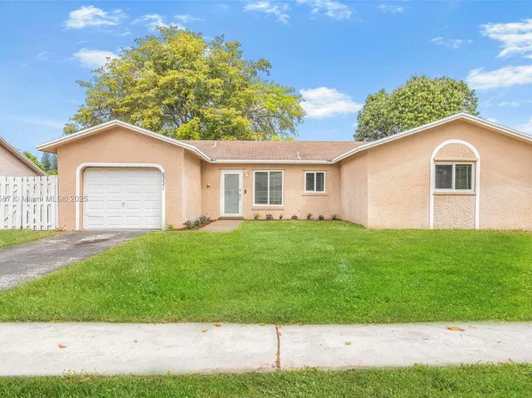 8331 NW 47th Ct, Lauderhill, FL 33351