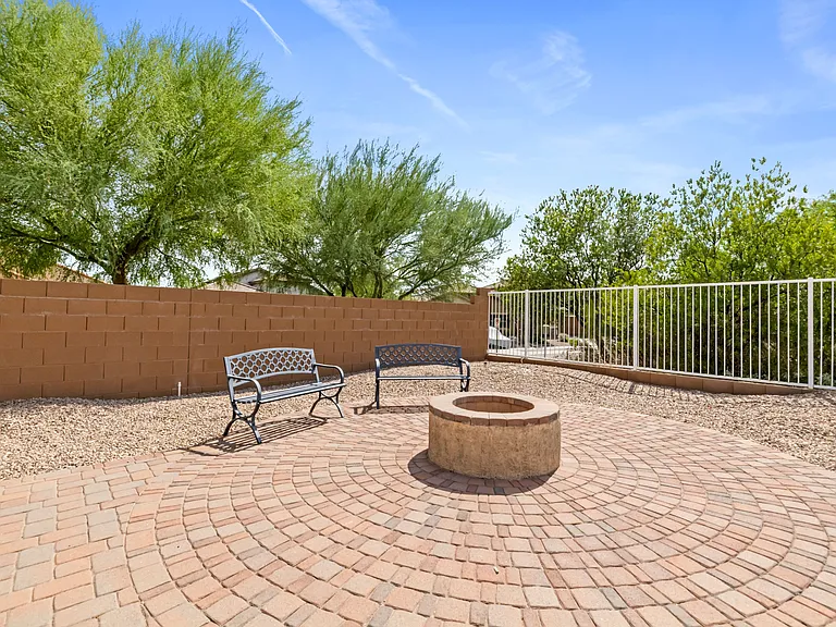 5658 S Morning Shadows Dr — Photo 26
