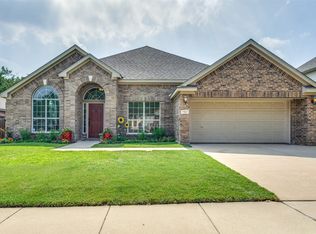7801 Stansfield Dr, Fort Worth, TX 76137
