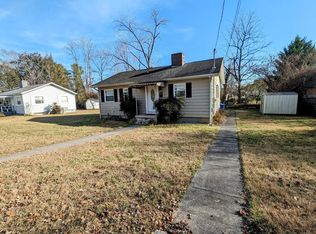 109 E Newkirk Ln, Oak Ridge, TN 37830