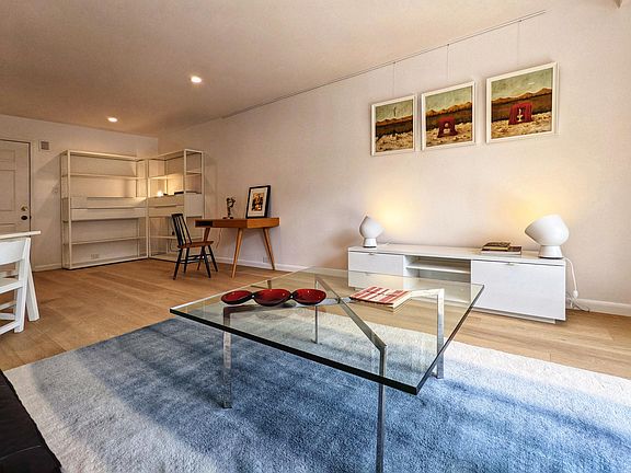 2nd image of 422 Monterey Blvd #1