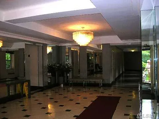 Sold by Century 21 Benjamin Realty | media 17