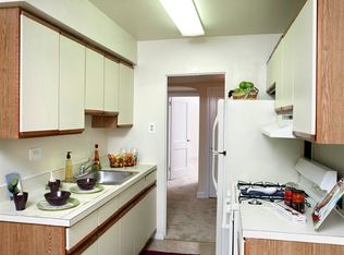 33 E Roumfort Rd APT D2, Philadelphia, PA 19119