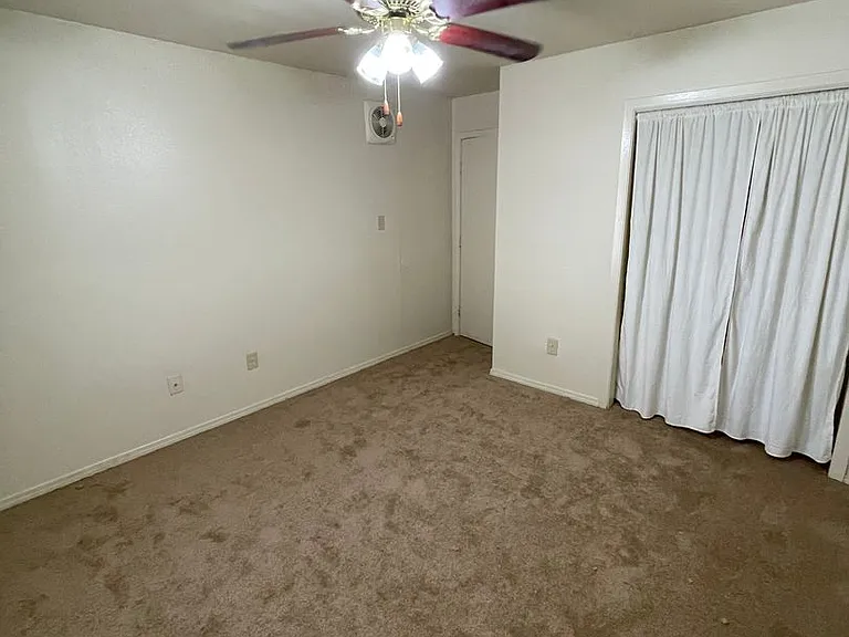 2336 Elm Park Dr — Photo 11
