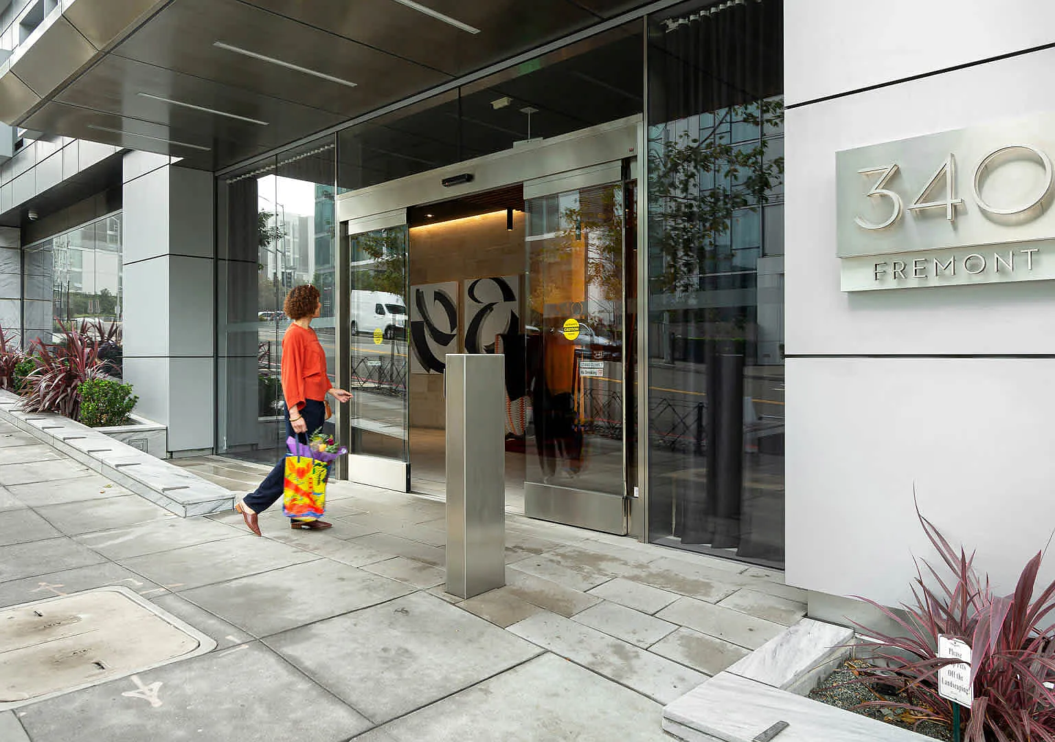 340 Fremont — Photo 4