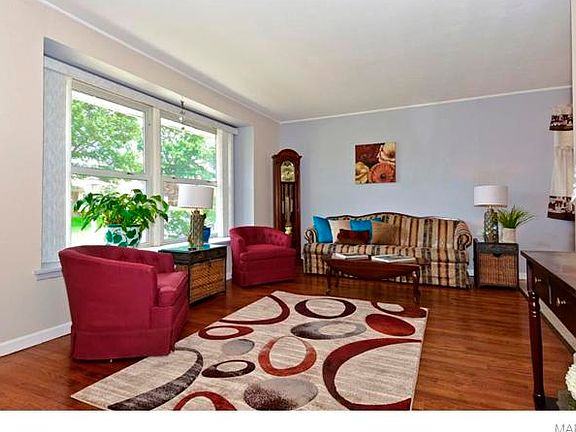 3rd image of 4322 Quincy St