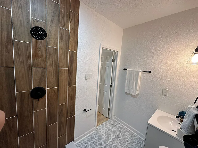 7304 38th Ave N #1 — Photo 5