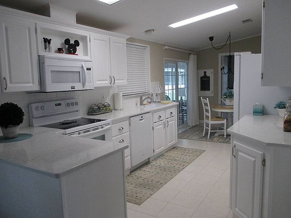 4th image of 14237 Los Altos St #4191