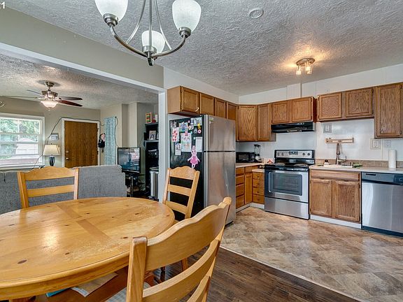 2nd image of 2409 W 31st St