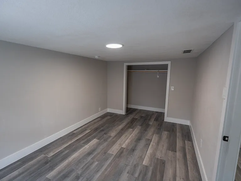 2465 Garapan Dr — Photo 12