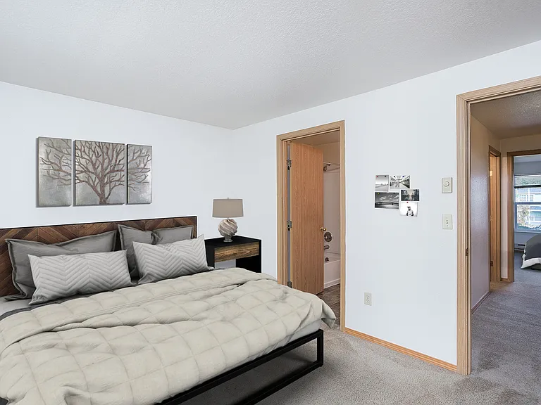 Kinnaman Terrace — Photo 8