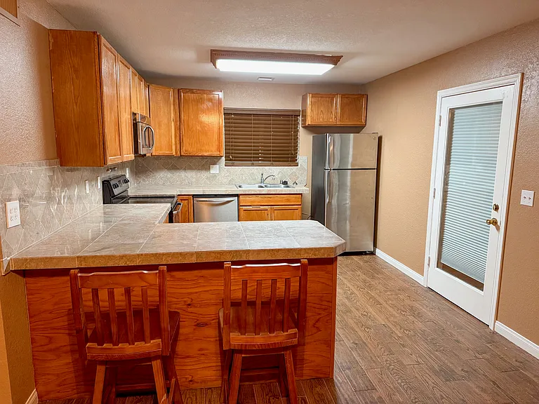630 E Jensen St #158 — Photo 8