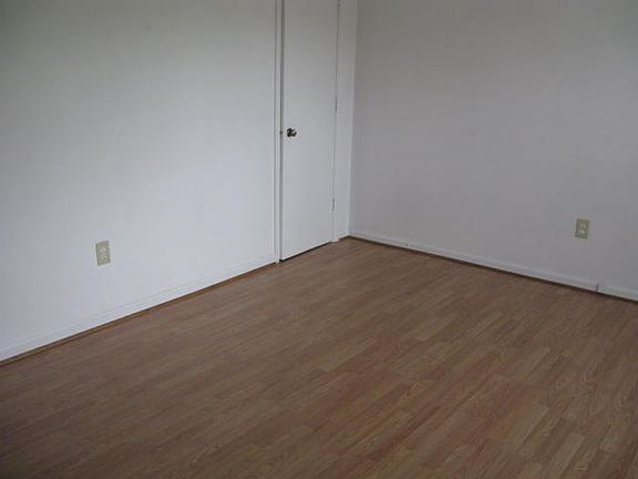5th image of 119 Irene Dr