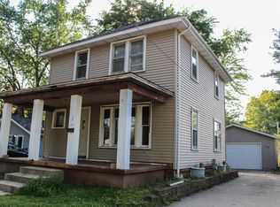 709 S Hooker Ave, Three Rivers, MI 49093