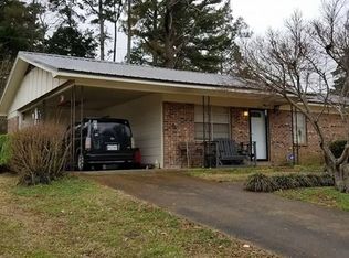108 Pine Dr, Winona, MS 38967