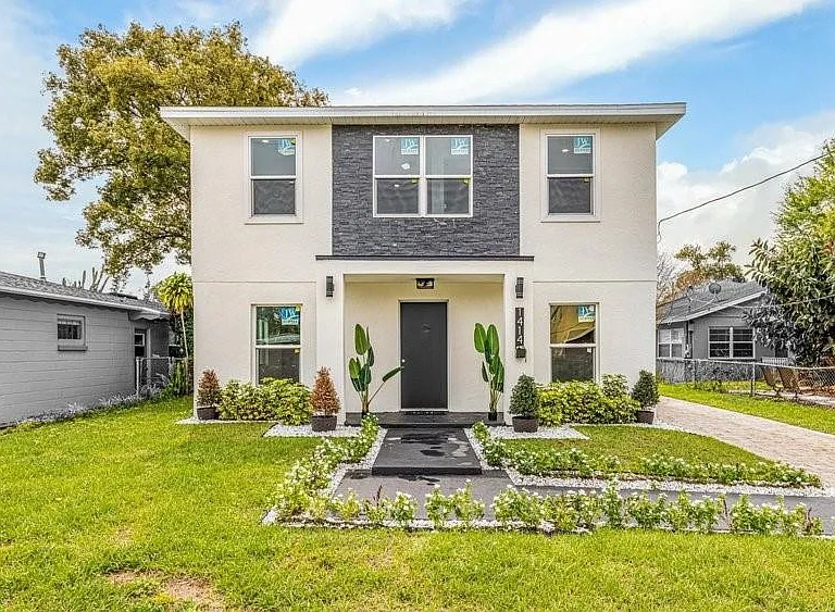 1414 E Harding St — Photo 1
