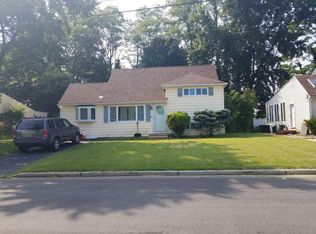 22 Oxford Rd, East Brunswick, NJ 08816