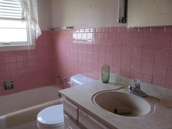 5th image of 286 Parkland Hts