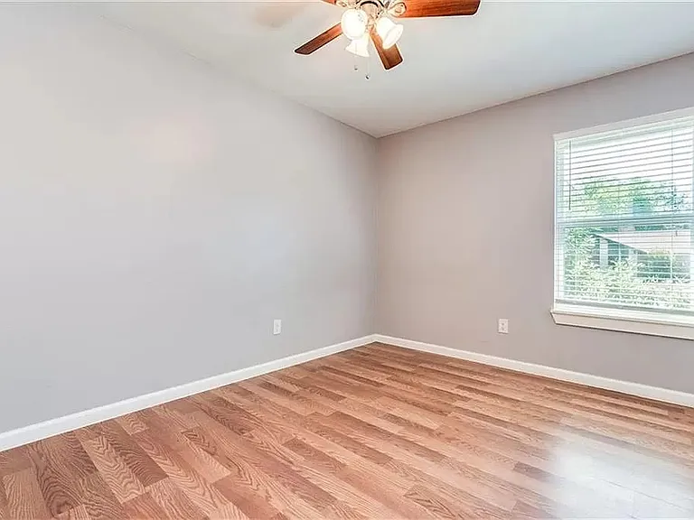 9400 Mountain Quail Rd — Photo 17