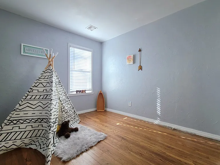 3512 N Holman Ct — Photo 35