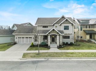 9401 Ancient Oak Ln, Verona, WI 53593