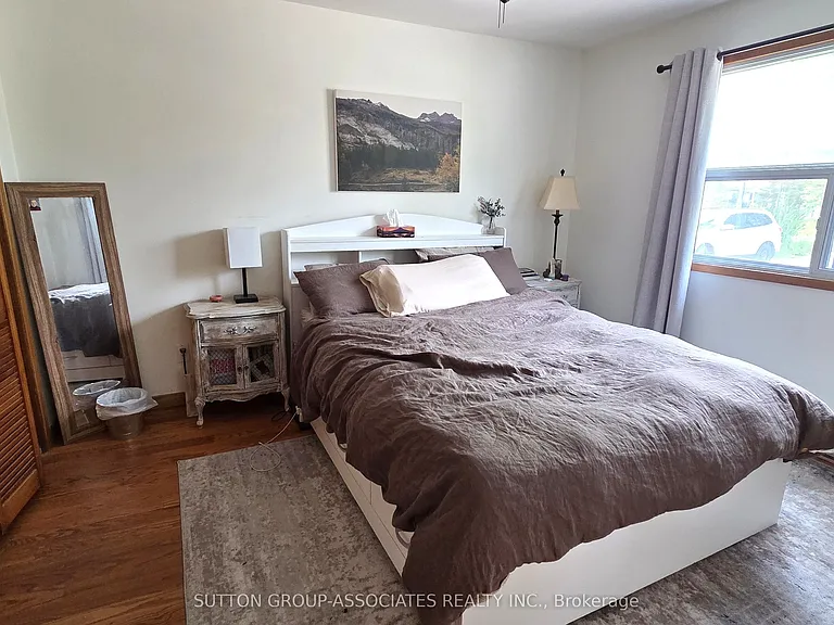 1099 Poplar Rd — Photo 10