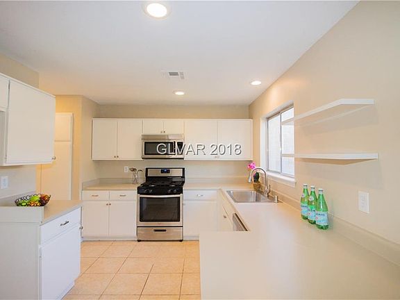 2nd image of 531 Kristin Ln
