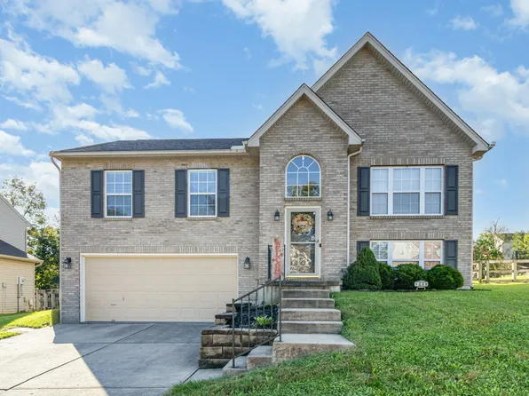 1099 Amblewood Ct, Independence, KY 41051