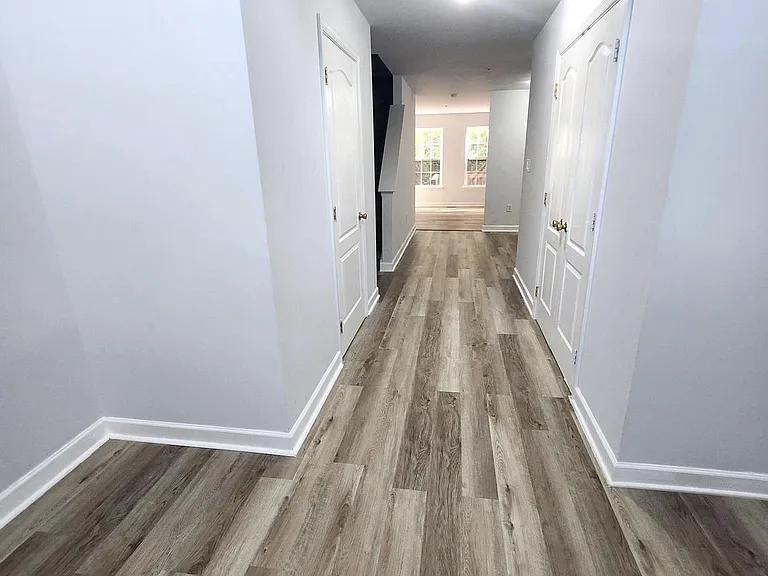 302 Hidden Dr — Photo 5