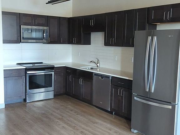 3rd image of 330 Main St #11771345