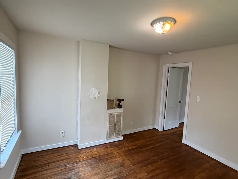 1108 Halifax St — Photo 15
