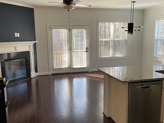 2nd image of 748 Carolina Ave
