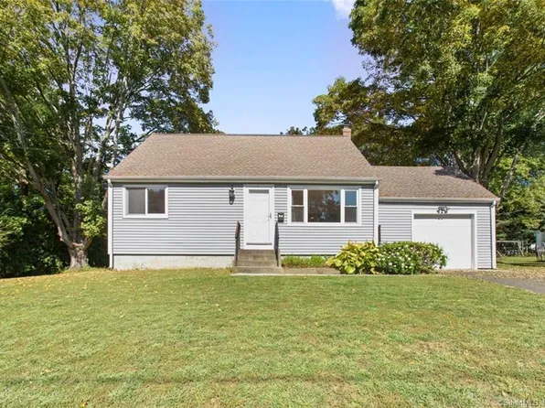 21 Marlboro Drive, Milford, CT 06461