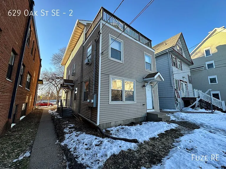 629 Oak St SE #2 — Photo 54