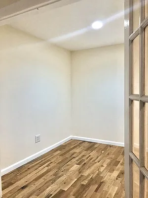 Rented by Compass | media 16