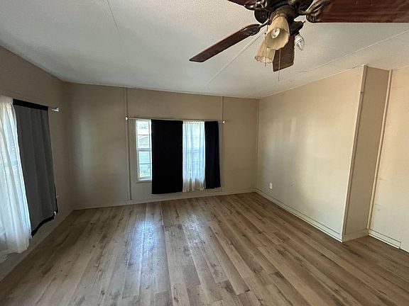 2nd image of 405 N 3rd St