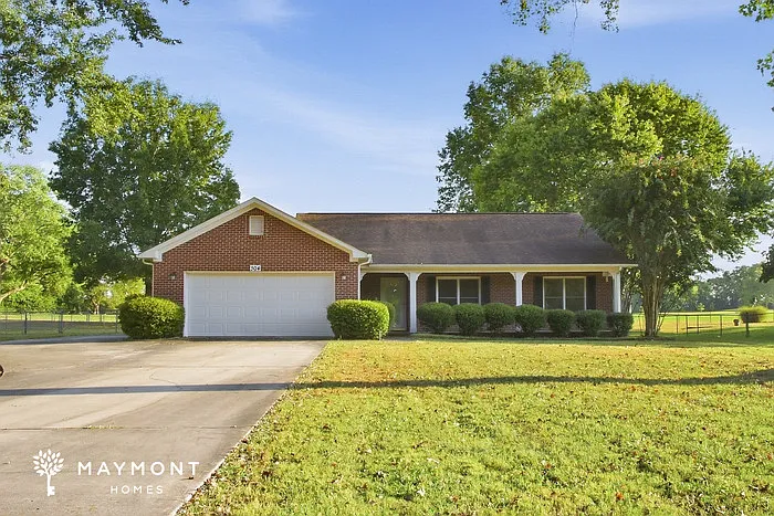 304 Plantation Dr