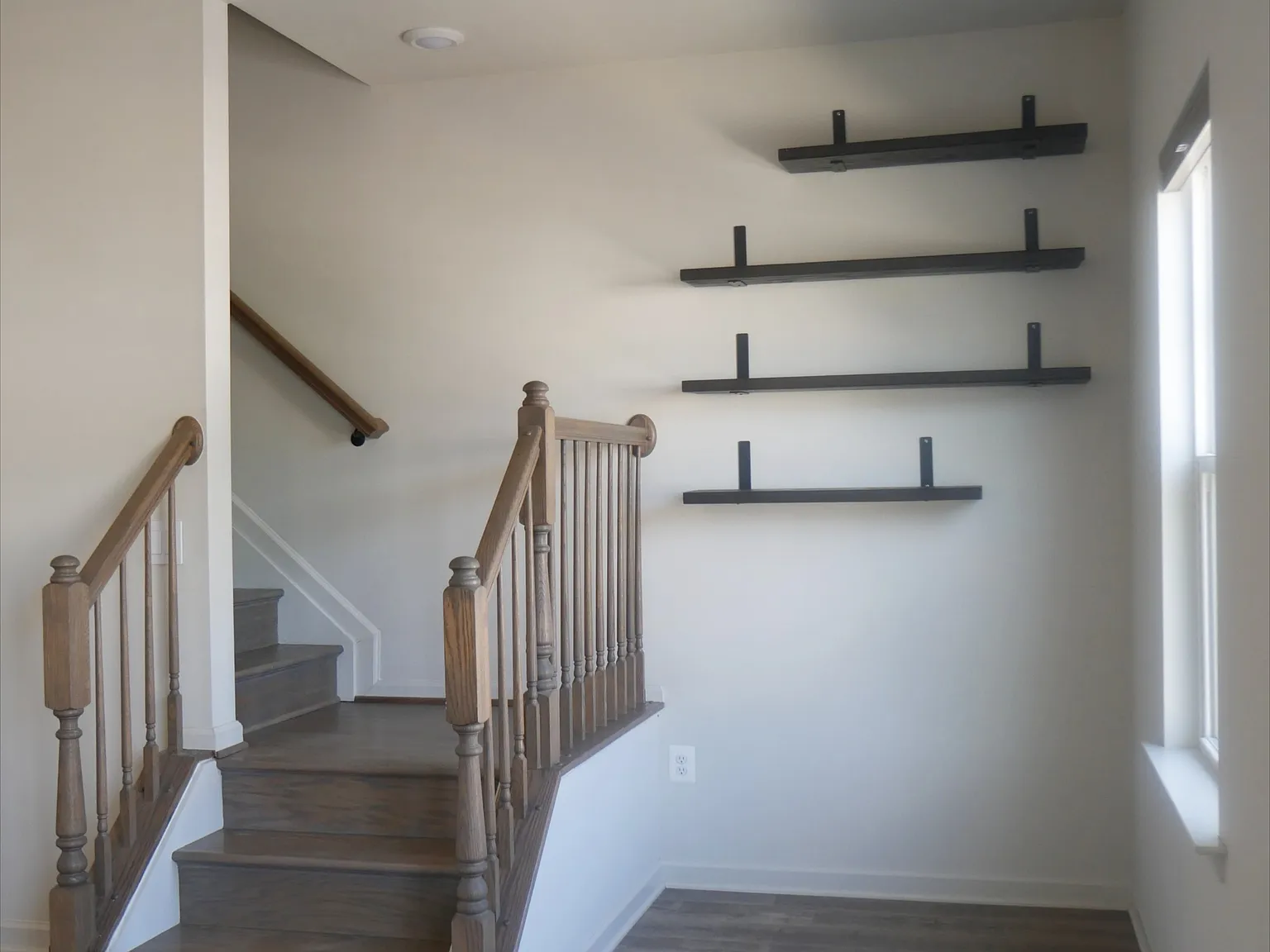 2517 Drake Lane - 1 — Photo 2