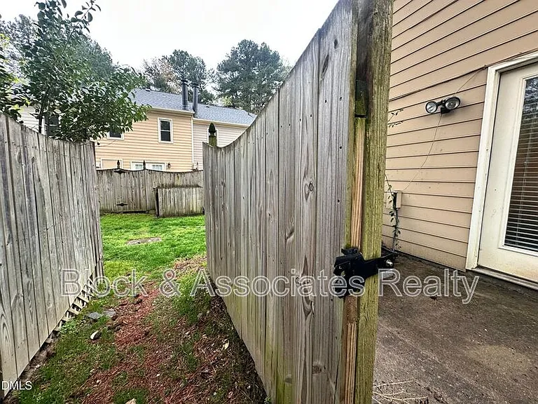 5620 Bridgetowne Way — Photo 19