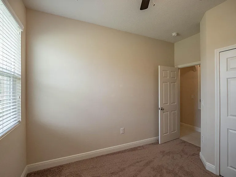 2576 Saint Lucia Cir — Photo 18