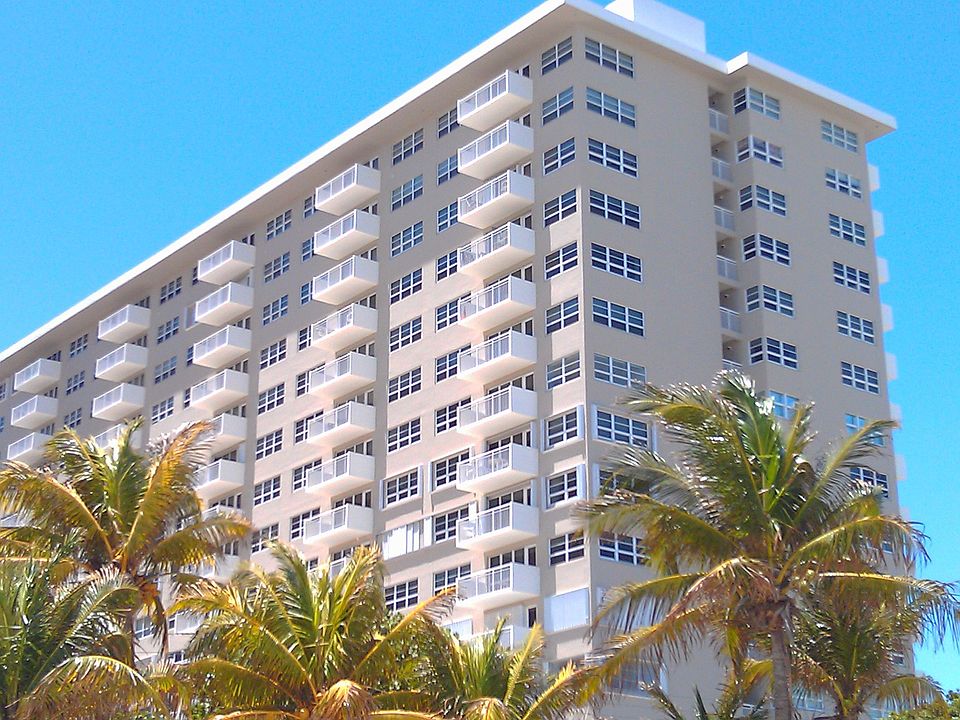 2nd image of 133 N Pompano Beach Blvd APT 911