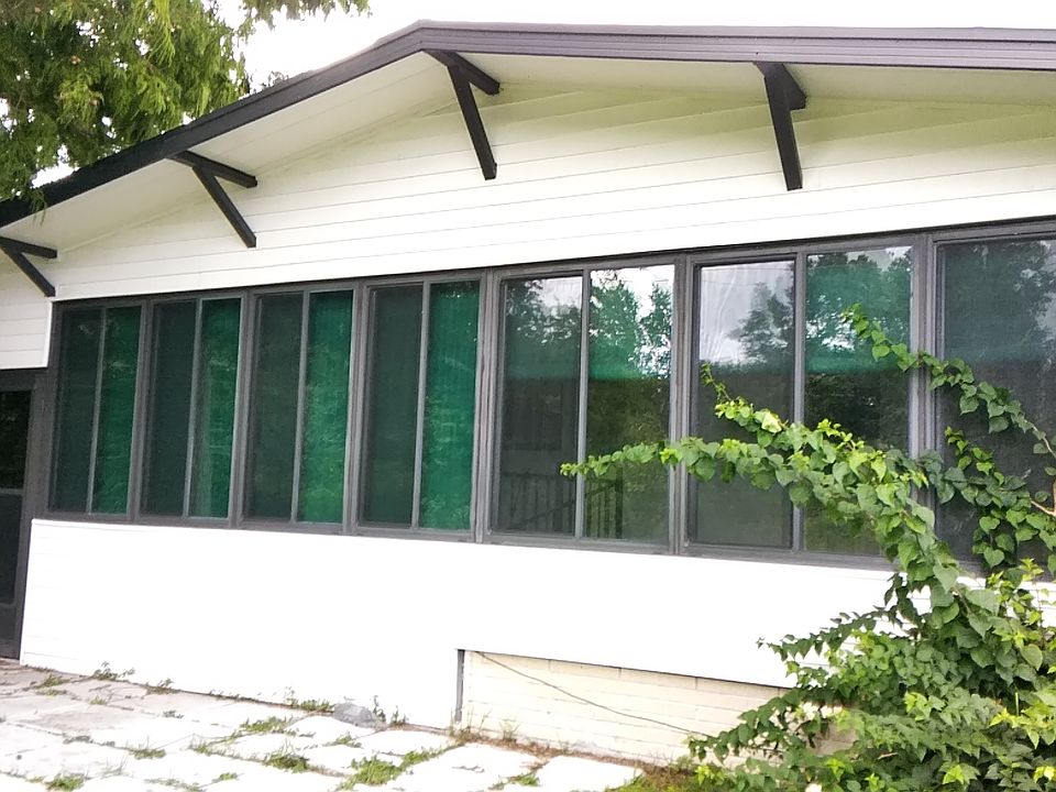 Back view where porch is