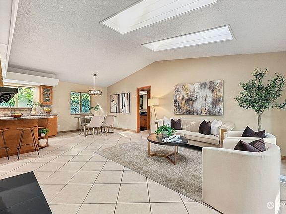 4th image of 14638 SE 22nd Street