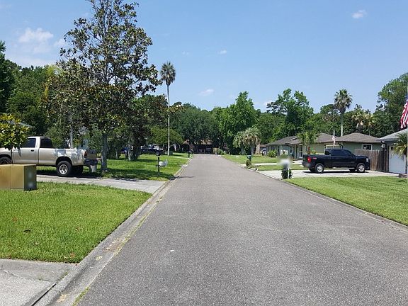 4th image of 13428 Peregrine St